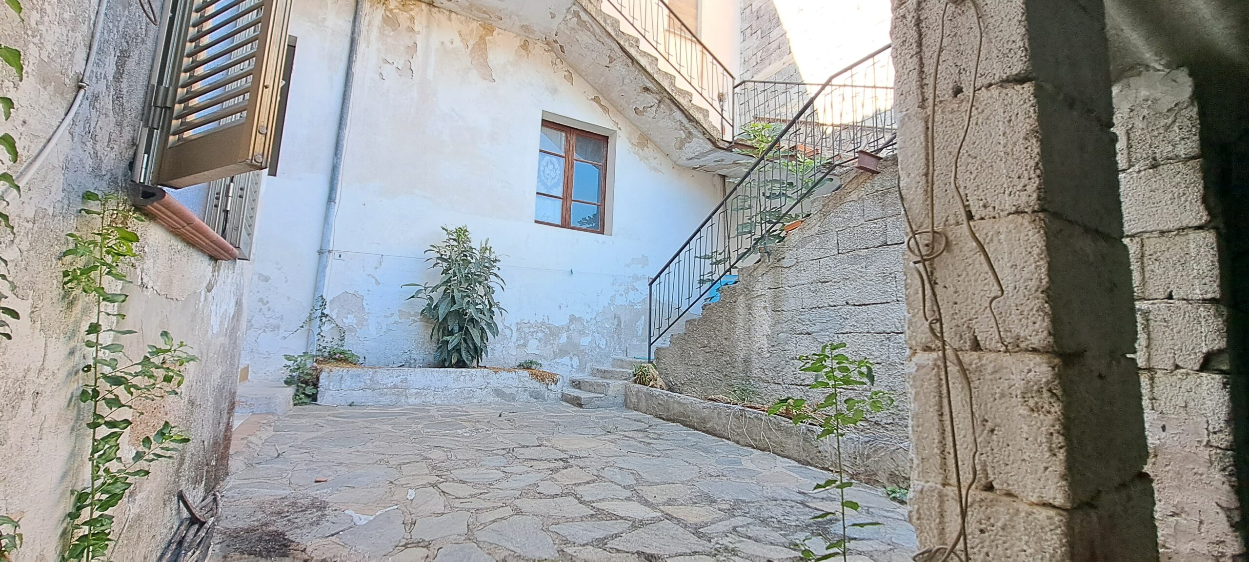 Casa indipendente a Monti