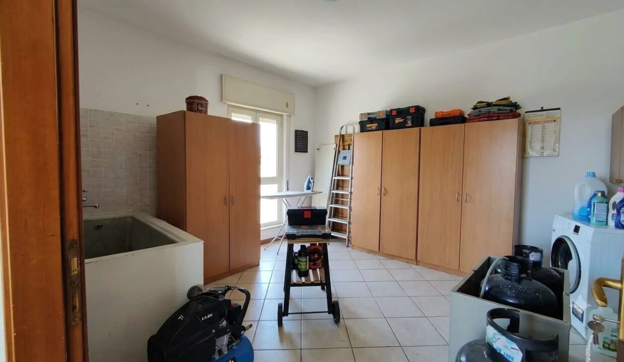 Picture-87351245-10